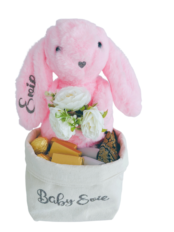 Charming Personalized Bunny Gift Set with 12 Luxury Chocolates | Create Lasting Memories"